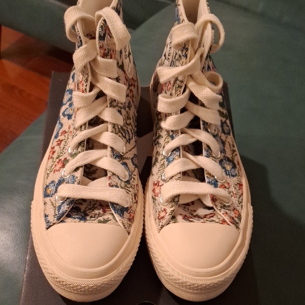 Converse Multicolor Knit Floral Tapestry Lift High-Tops - Picture 7 of 13